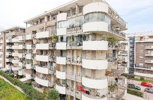 appartamento in vendita a Roma in zona Ardeatino