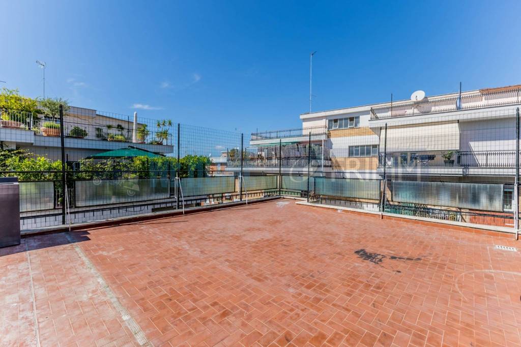 appartamento in vendita a Roma in zona Gianicolense