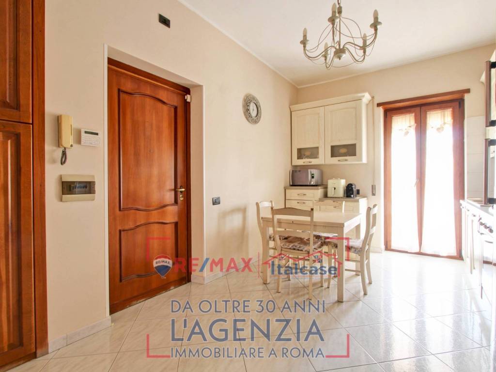 appartamento in vendita a Roma in zona Massimina/Casal Lumbroso