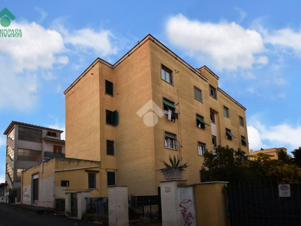 appartamento in vendita a Roma in zona Ardeatino