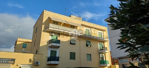 appartamento in vendita a Roma in zona Appio Pignatelli