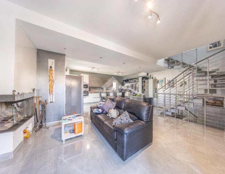 casa indipendente in vendita a Roma in zona Castelverde