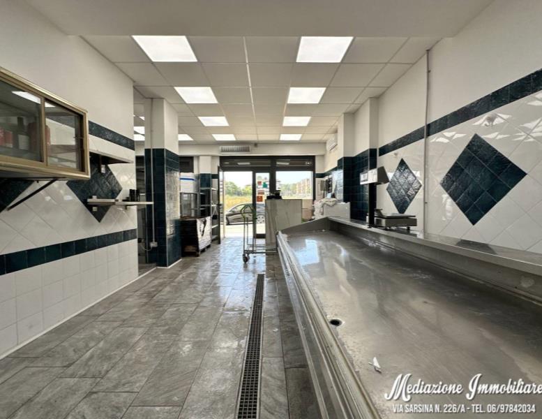 negozio in vendita a Roma in zona Centro Storico