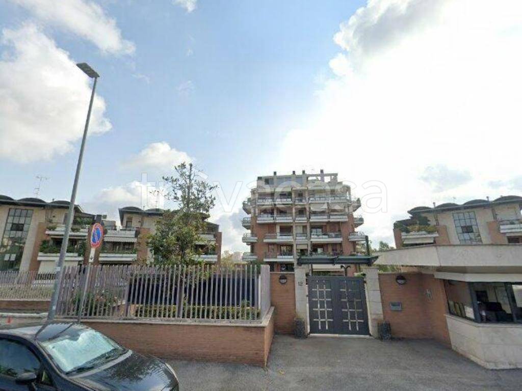 appartamento in vendita a Roma in zona Ostiense