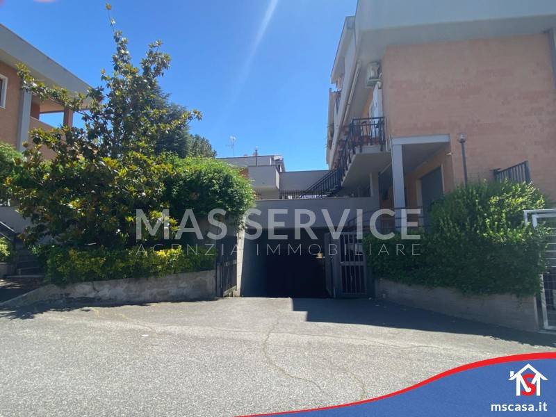 casa indipendente in vendita a Roma in zona Torrino