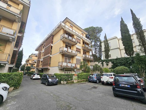 appartamento in vendita a Roma in zona Tor di Quinto