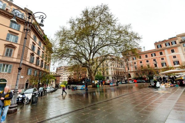 appartamento in vendita a Roma in zona Trastevere