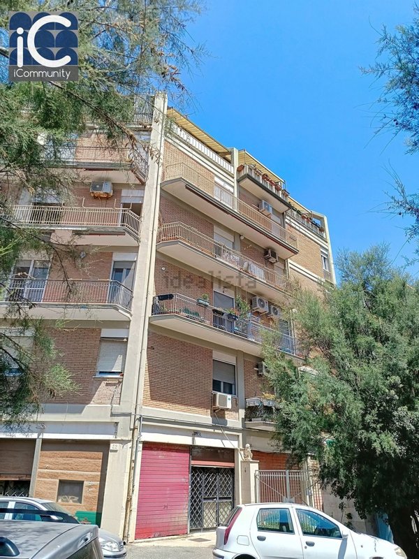appartamento in vendita a Roma in zona Ostia
