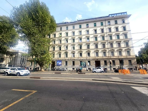 locale di sgombero in vendita a Roma in zona Trastevere