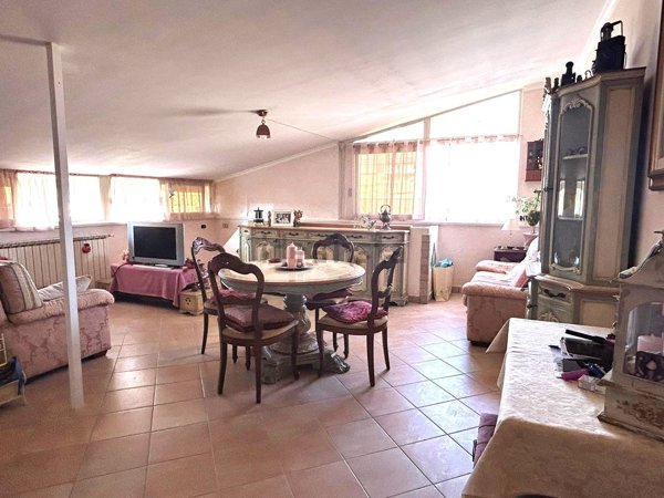 appartamento in vendita a Roma in zona Casal Morena