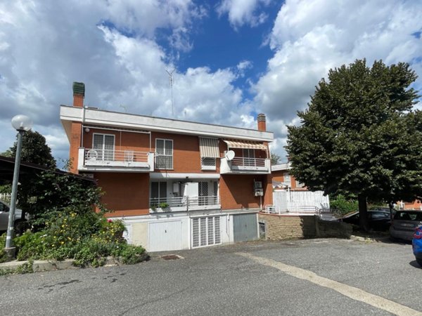 appartamento in vendita a Roma in zona San Basilio