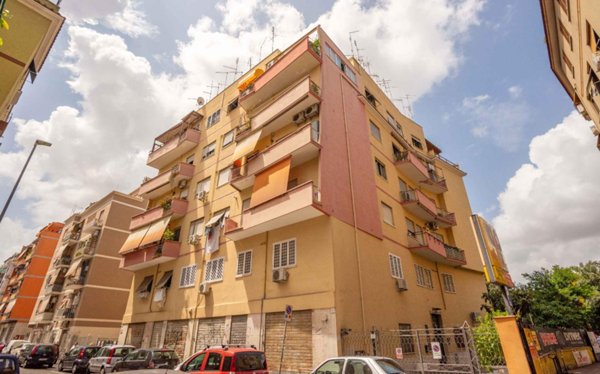 appartamento in vendita a Roma in zona Prenestino-Centocelle
