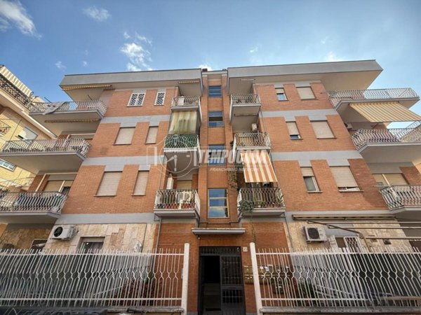 appartamento in vendita a Roma in zona Palmarola