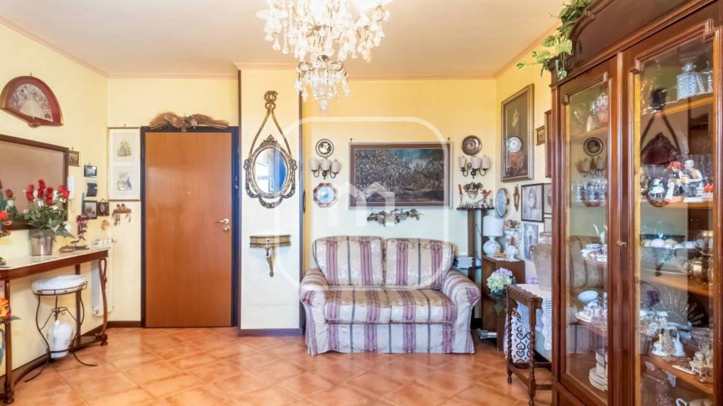appartamento in vendita a Roma in zona EUR