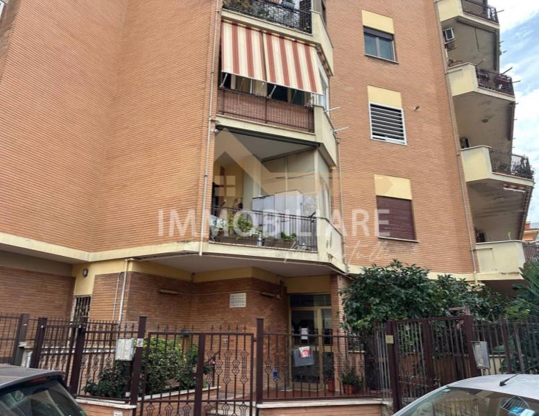 appartamento in vendita a Roma in zona Ostia
