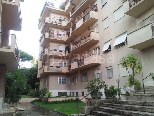 appartamento in vendita a Roma in zona Nomentano