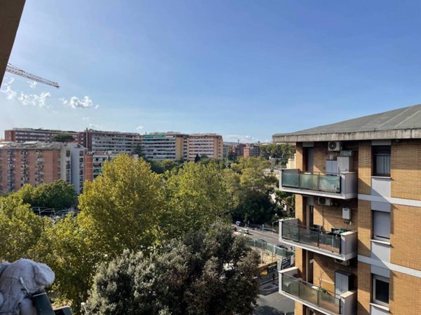 appartamento in vendita a Roma in zona Portuense