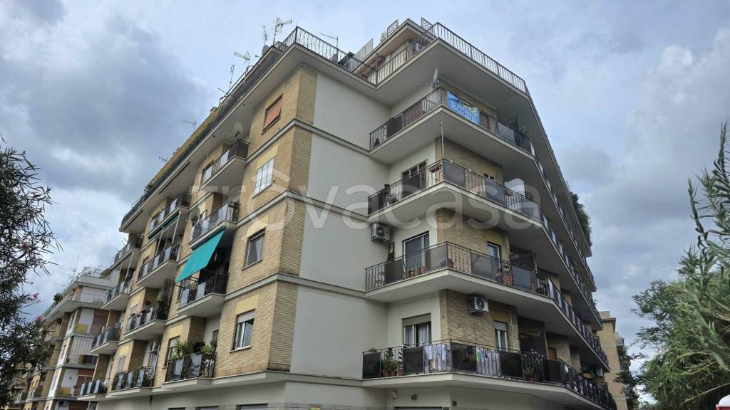 appartamento in vendita a Roma in zona Gianicolense