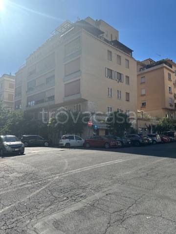 appartamento in vendita a Roma in zona Nomentano