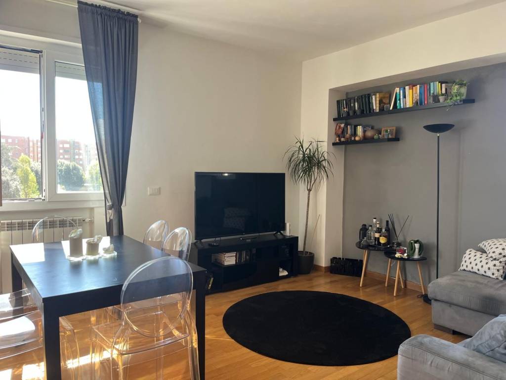 appartamento in vendita a Roma in zona Spinaceto
