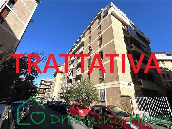 appartamento in vendita a Roma in zona Ardeatino