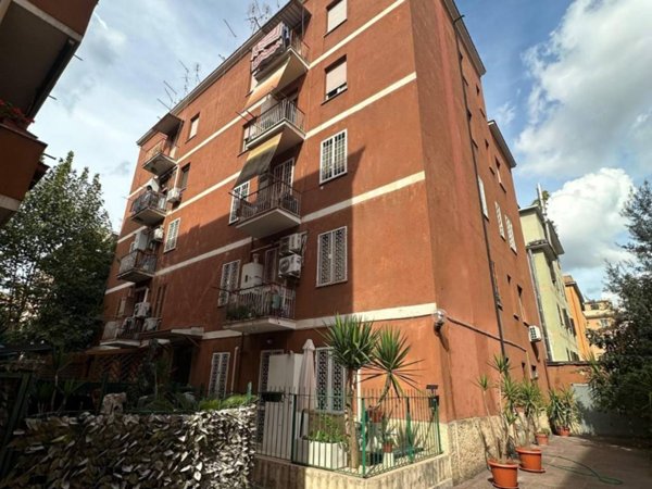 appartamento in vendita a Roma in zona Prenestino-Centocelle