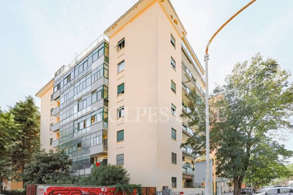 appartamento in vendita a Roma in zona Ardeatino