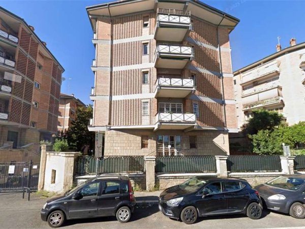 appartamento in vendita a Roma in zona Giuliano Dalmata