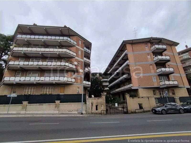 appartamento in vendita a Roma in zona Giuliano Dalmata