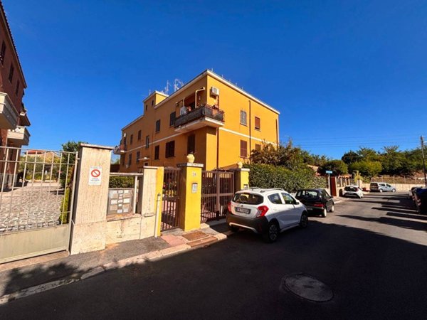 appartamento in vendita a Roma in zona Appio Claudio