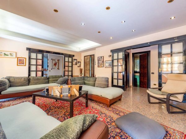 appartamento in vendita a Roma in zona Borghesiana