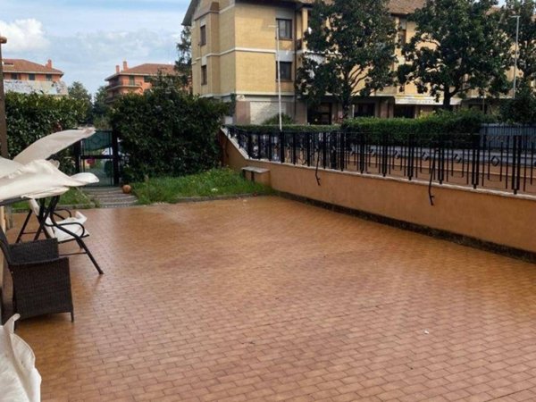 appartamento in vendita a Roma in zona Casal Morena