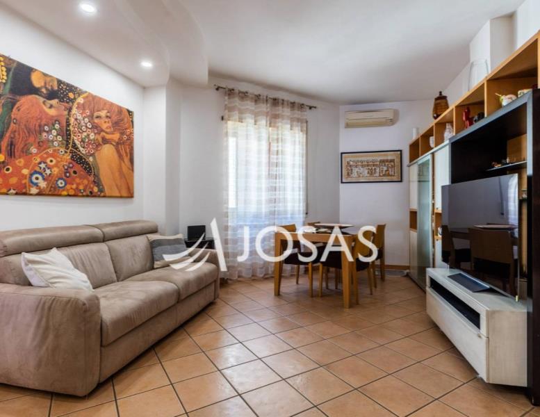 appartamento in vendita a Roma in zona Don Bosco