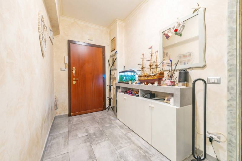 appartamento in vendita a Roma in zona Don Bosco