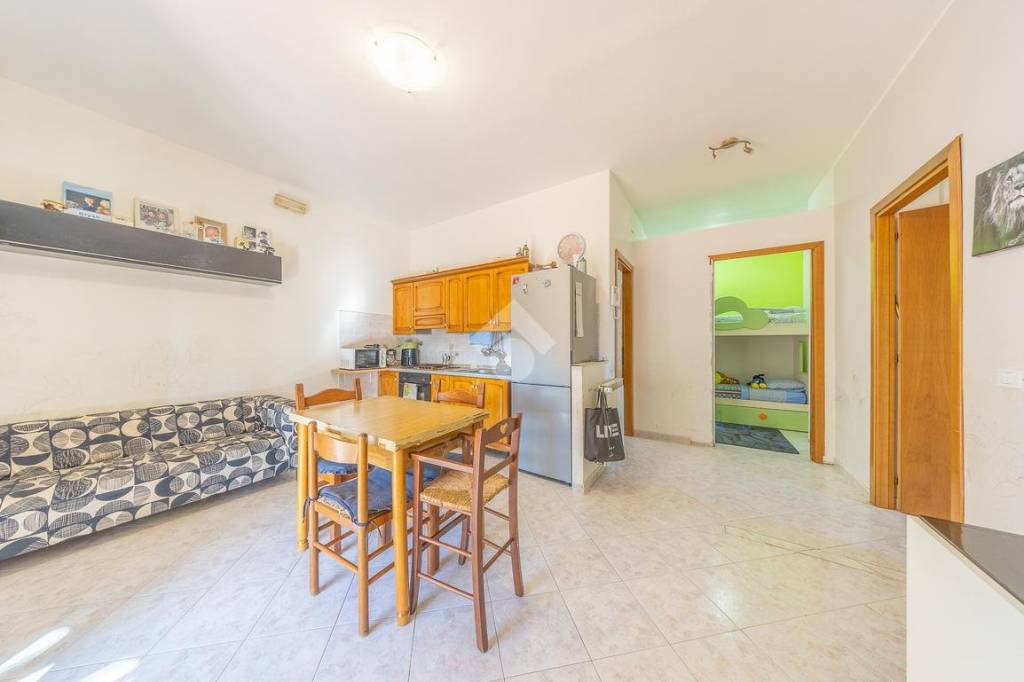 appartamento in vendita a Roma in zona Lunghezza