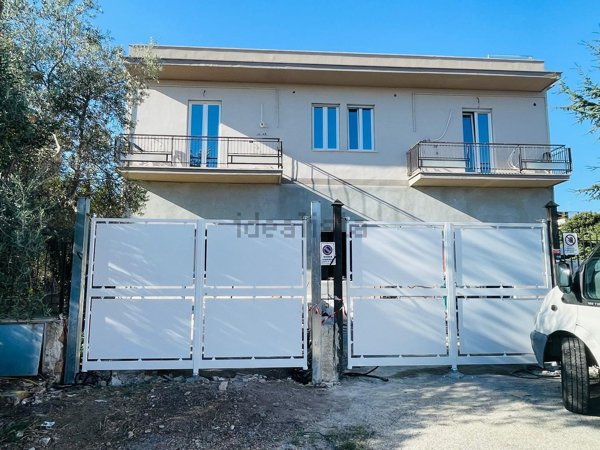 appartamento in vendita a Roma in zona Acilia