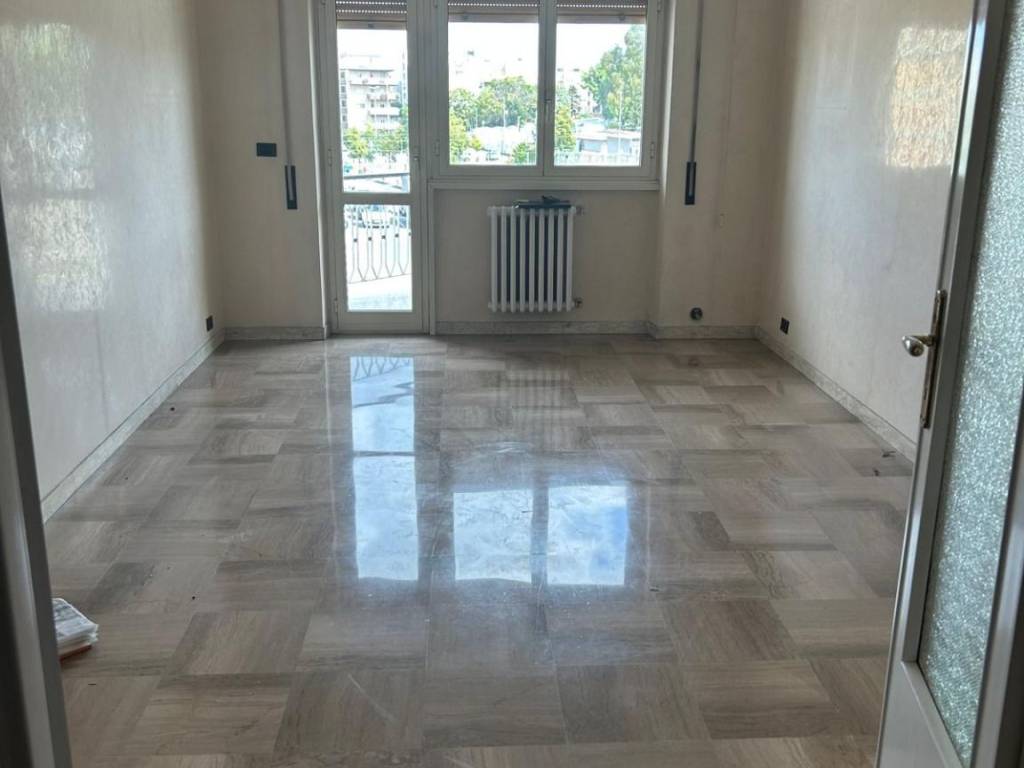 appartamento in vendita a Roma in zona Torre Maura