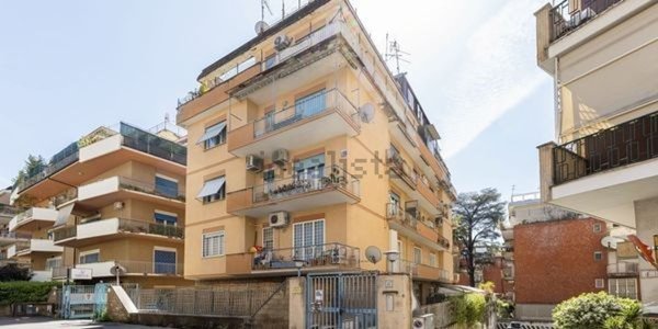 appartamento in vendita a Roma in zona Monte Sacro/Talenti