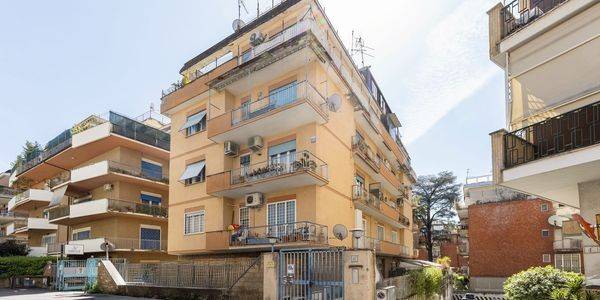 appartamento in vendita a Roma in zona Monte Sacro/Talenti