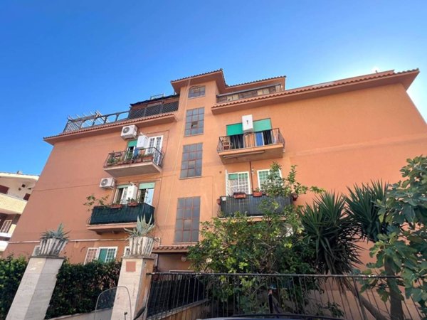 appartamento in vendita a Roma in zona Torrevecchia