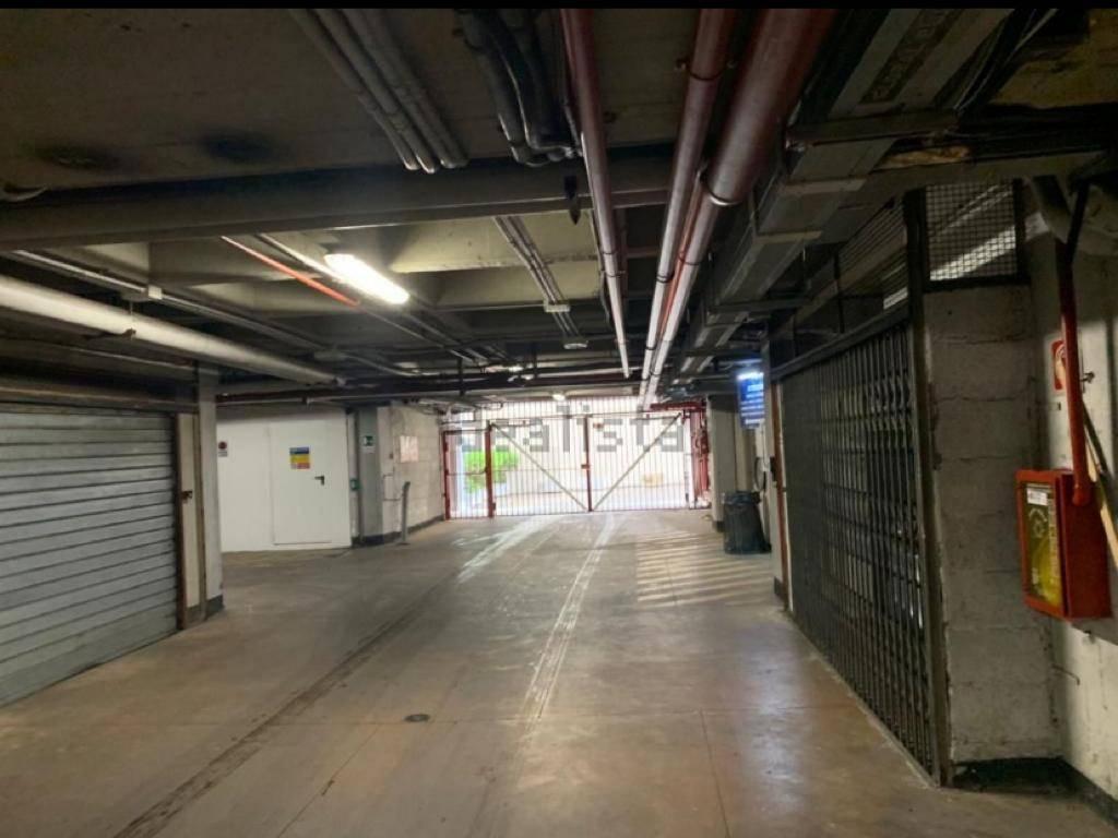 negozio in vendita a Roma in zona Rione Prati