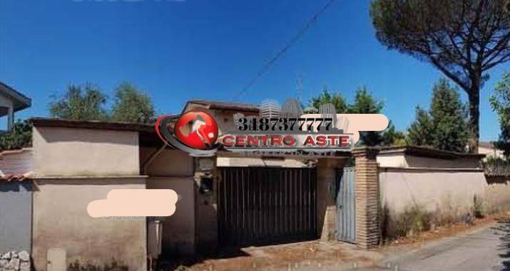 casa indipendente in vendita a Roma in zona Infernetto