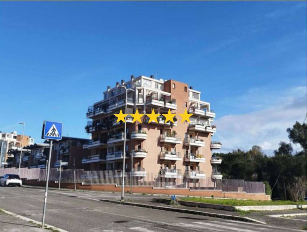 appartamento in vendita a Roma in zona Ostiense