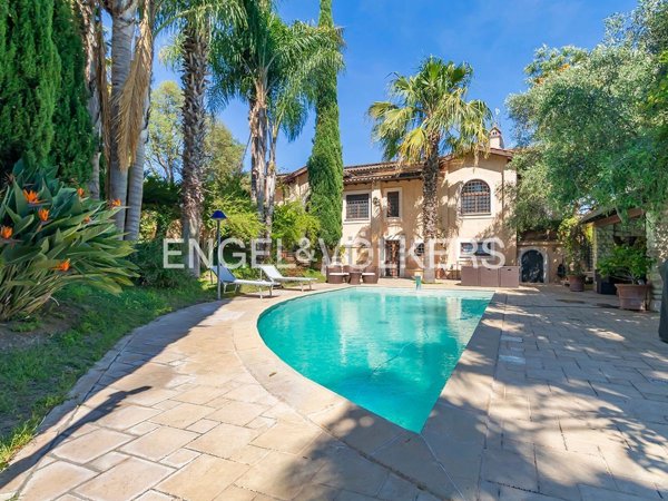 casa indipendente in vendita a Roma