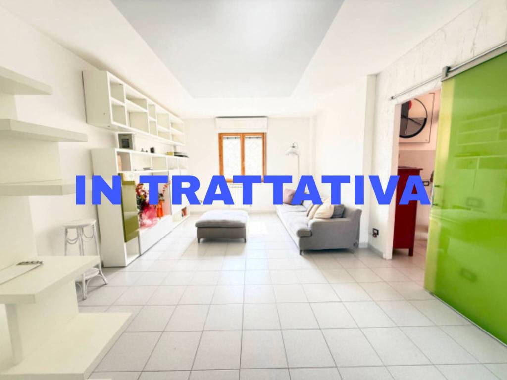 appartamento in vendita a Roma in zona Acilia