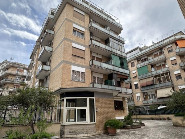 appartamento in vendita a Roma in zona Prenestino-Labicano