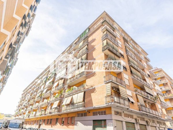 appartamento in vendita a Roma in zona Tuscolano