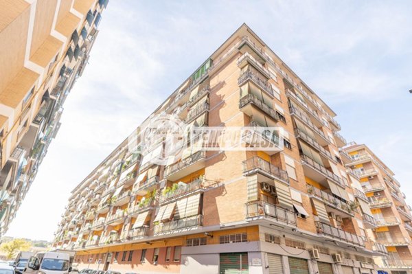appartamento in vendita a Roma in zona Tuscolano