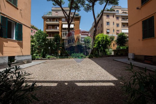 appartamento in vendita a Roma in zona Gianicolense