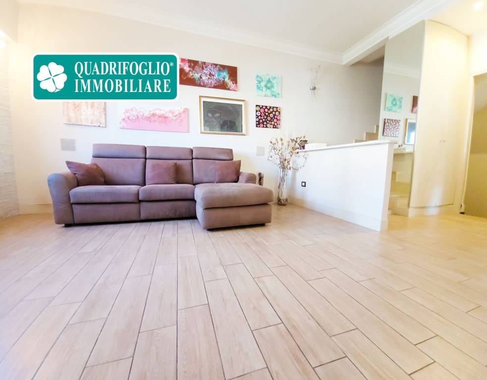 casa indipendente in vendita a Roma in zona Axa